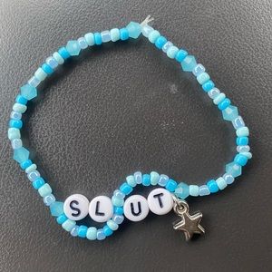 Taylor Swift Friendship Bracelet